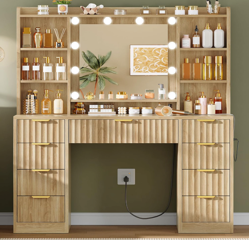 The Valencia™ Fluted Hollywood Vanity