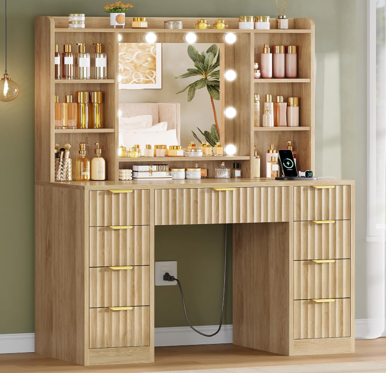 The Valencia™ Fluted Hollywood Vanity