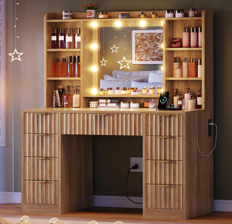 The Valencia™ Fluted Hollywood Vanity