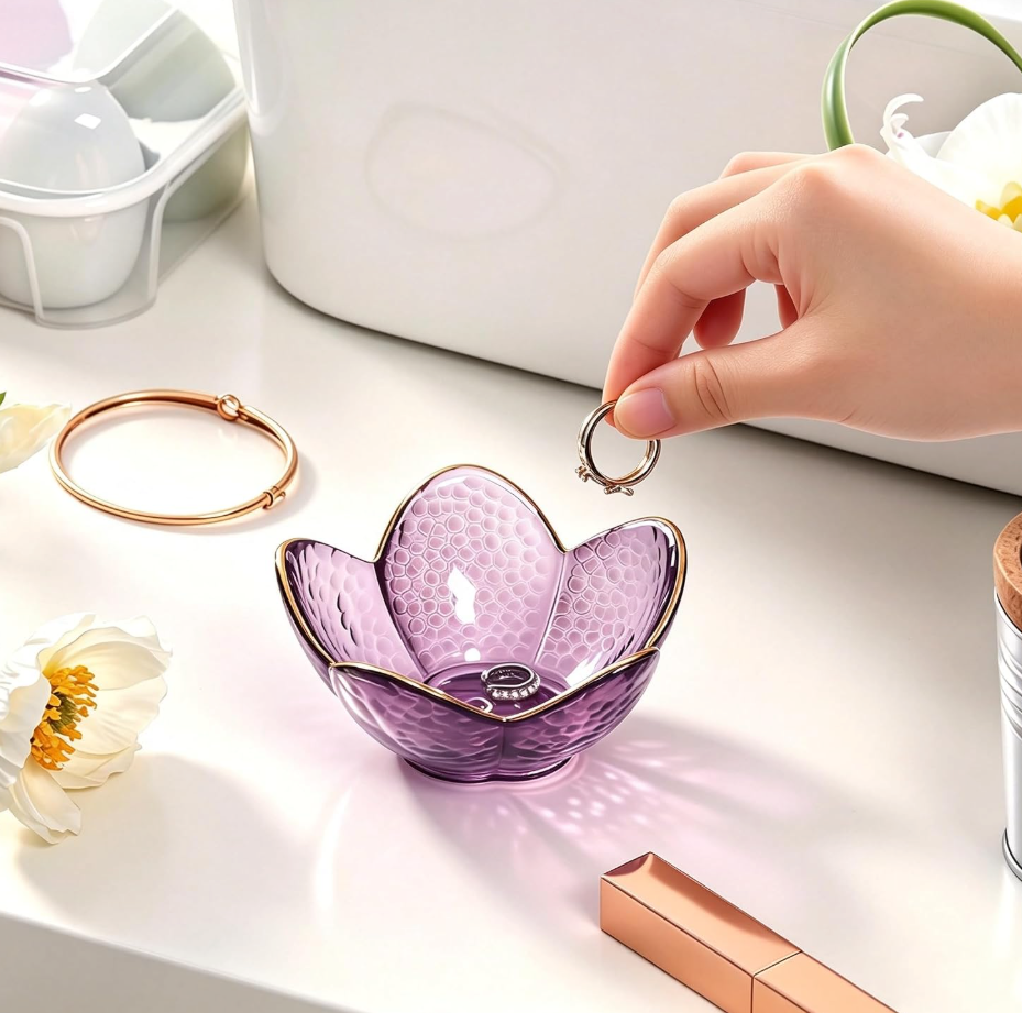 The Fleur™ Glass Flower Jewelry Dish